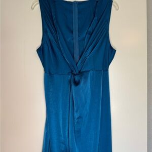 Elegant Blue Sleeveless Dress